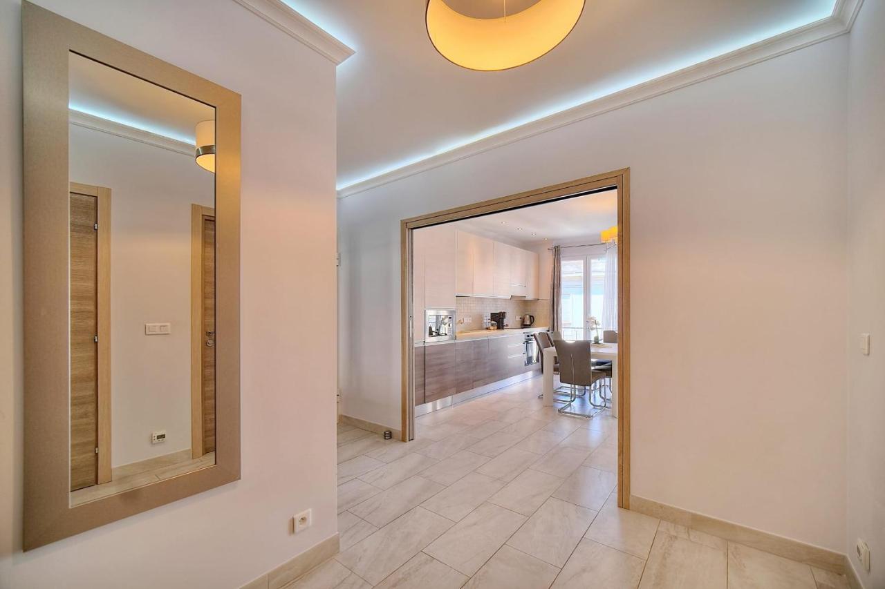 Ref 1477 - For Rent Apartment *